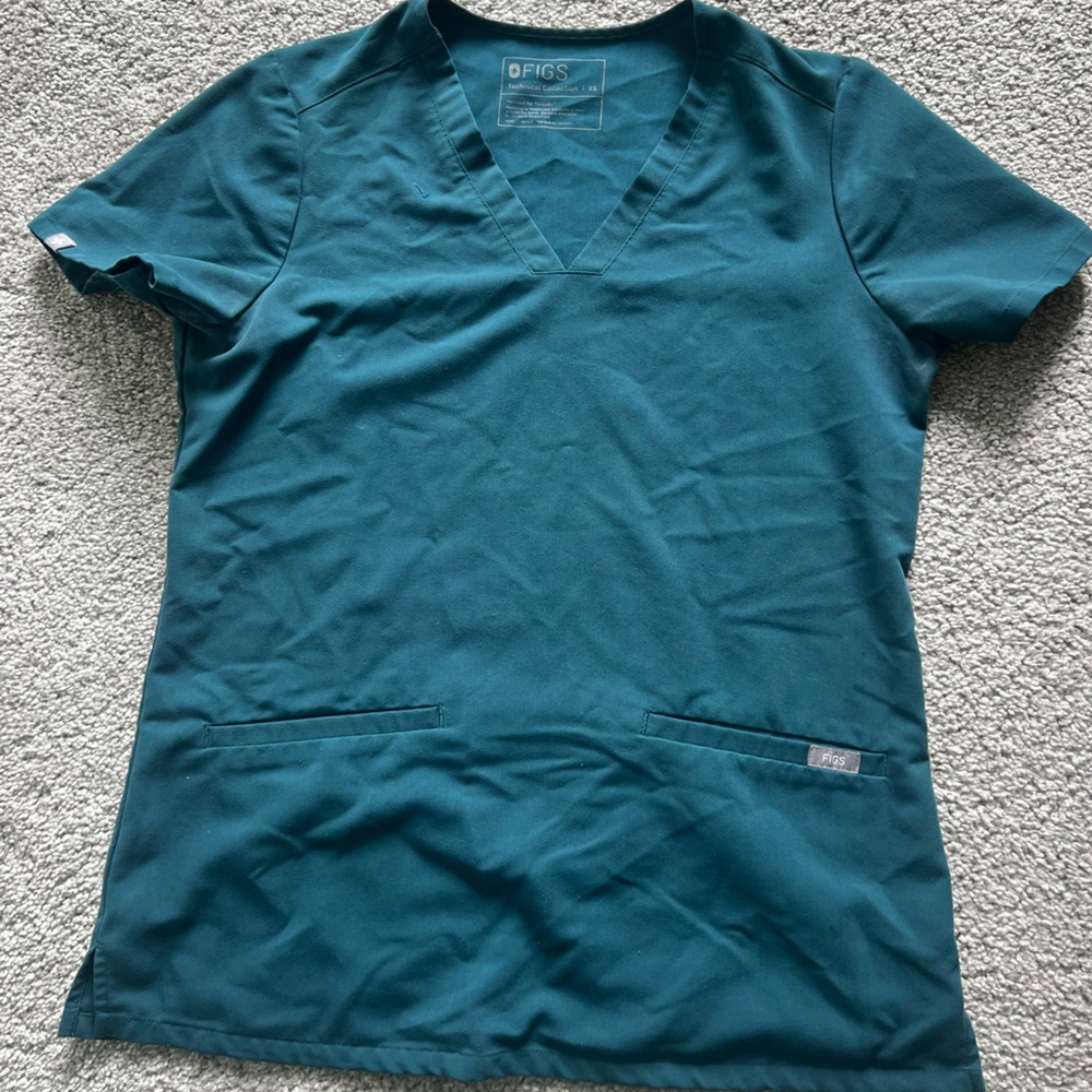 Women’s XS Figs Scrub Top